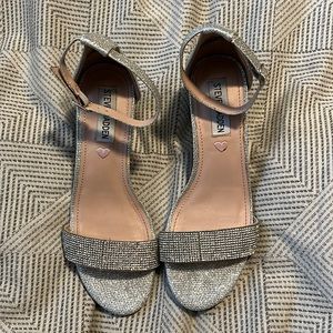 Steve Madden block heel sparky dress shoes. Size 4. Like new.